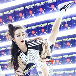 22、【疯】王茜茜（已售）